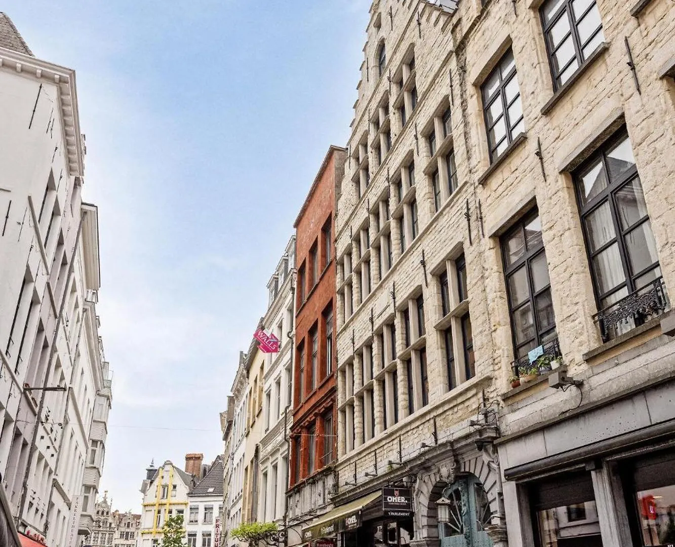 Spacious Apartment Near Grote Markt Antwerp