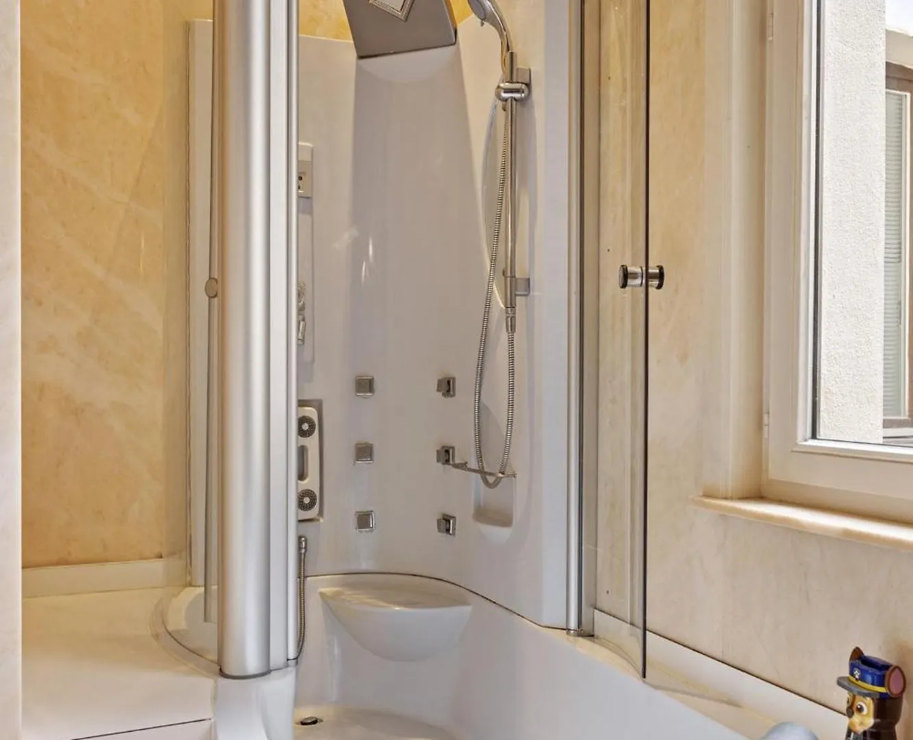 Spacious Apartment Near Grote Markt Antwerp