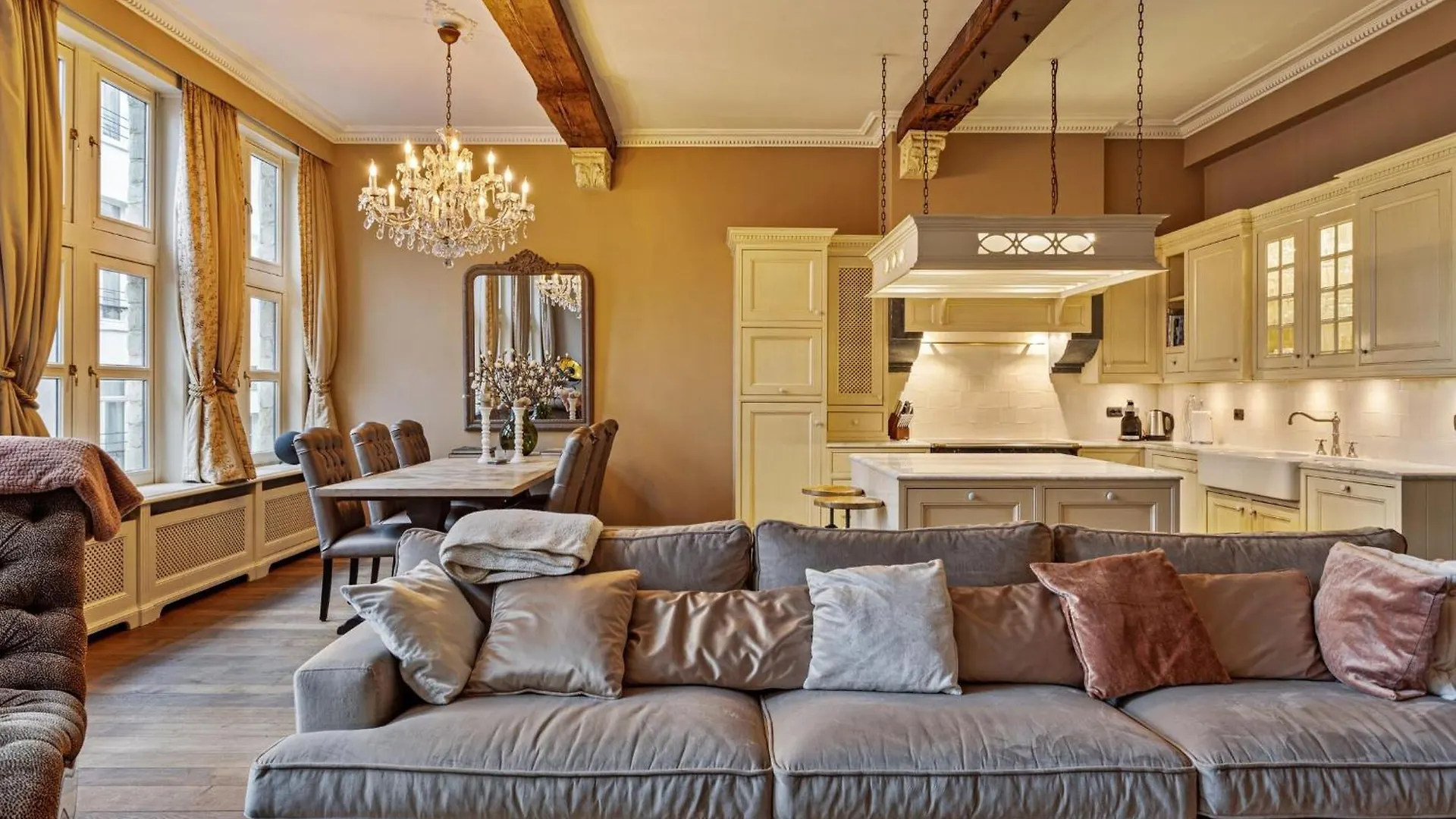 Spacious Apartment Near Grote Markt Antwerp